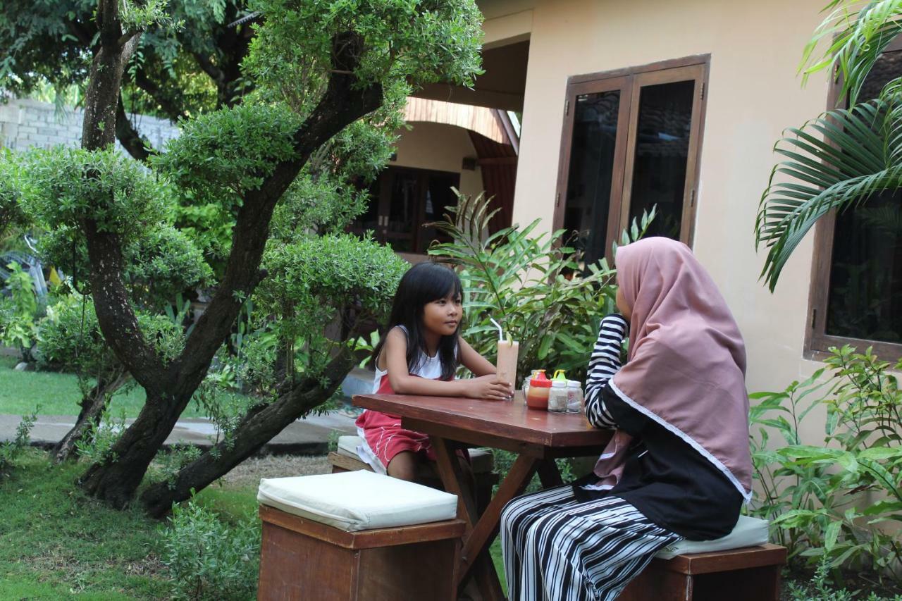 D'Gilian Bungalow Gili Trawangan Exterior foto